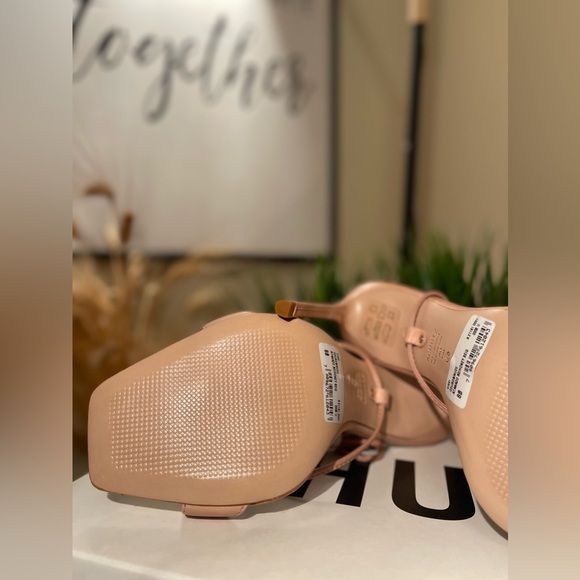 SCHUTZ Vikki Leather Heel 8 Size Nude/Beige Color Sandal - Picture 11 of 13